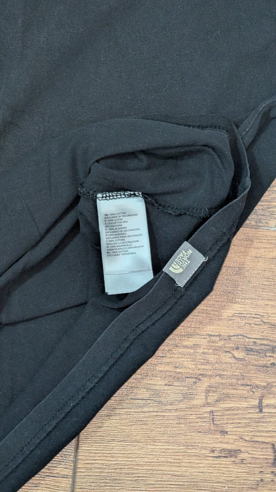 The North Face Men's T Shirt - Black - Size Medium