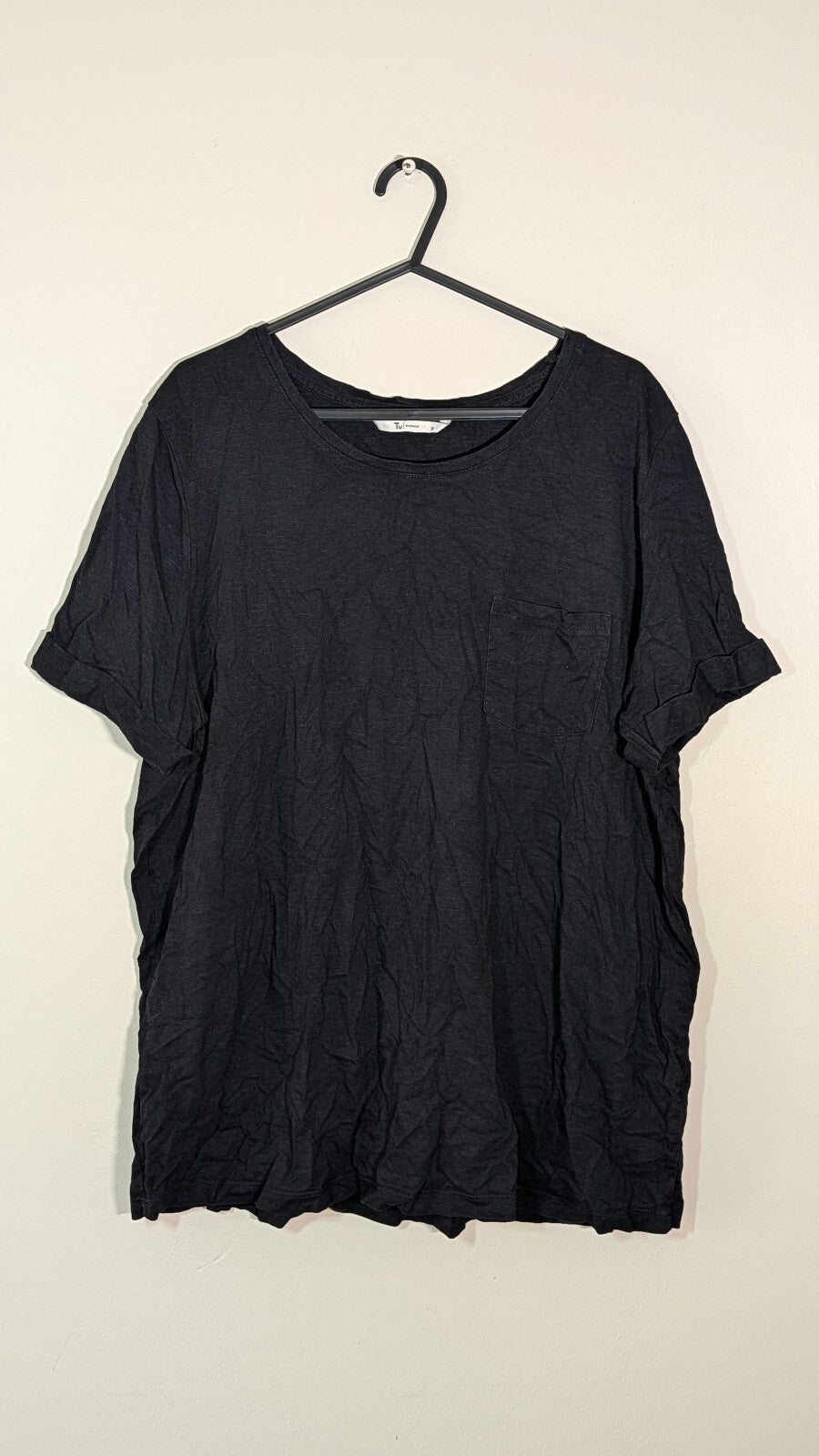 Tu Women's T Shirt - Black - Size 18