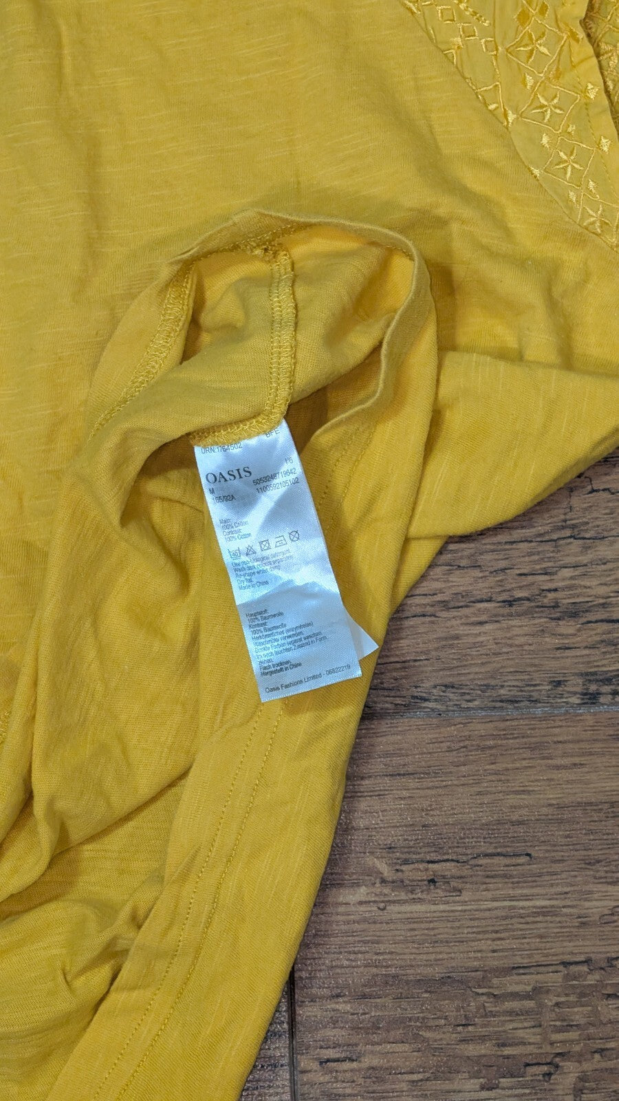 Oasis Women's T Shirt - Yellow - Size Medium