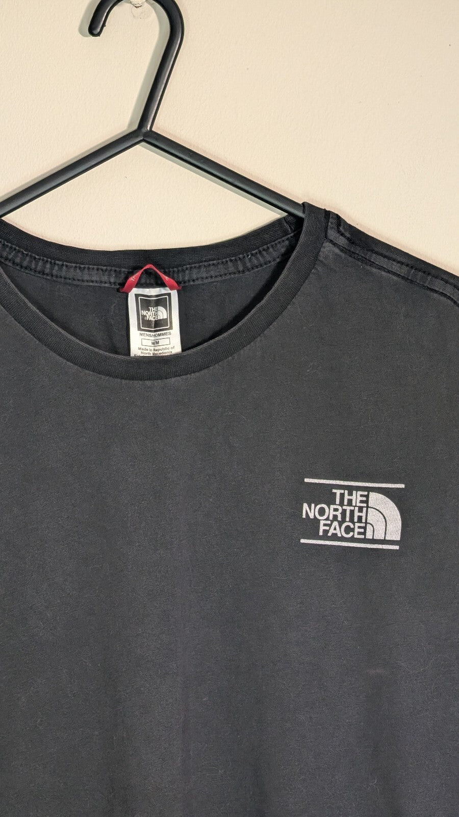 The North Face Men's T Shirt - Black - Size Medium