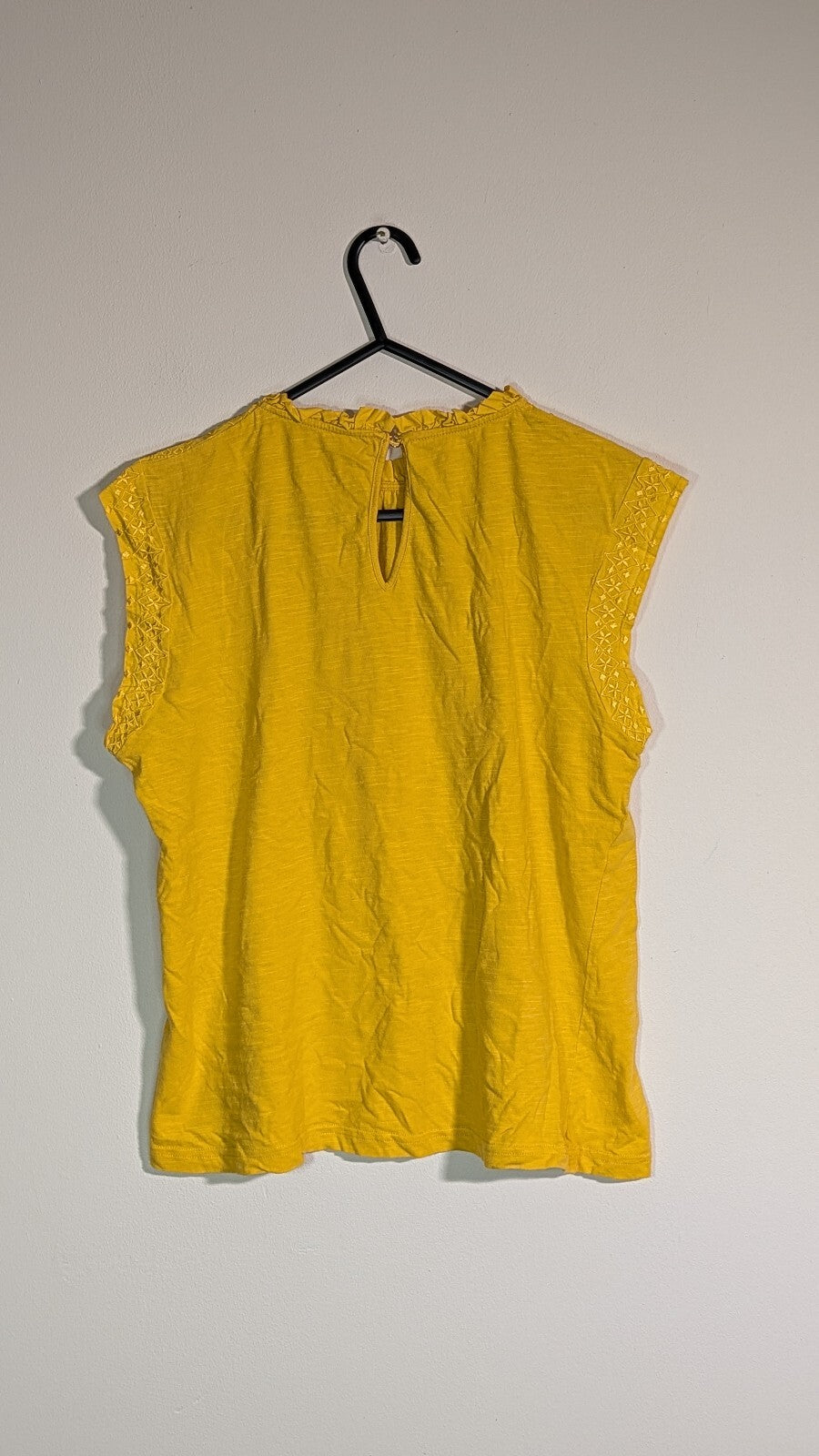 Oasis Women's T Shirt - Yellow - Size Medium
