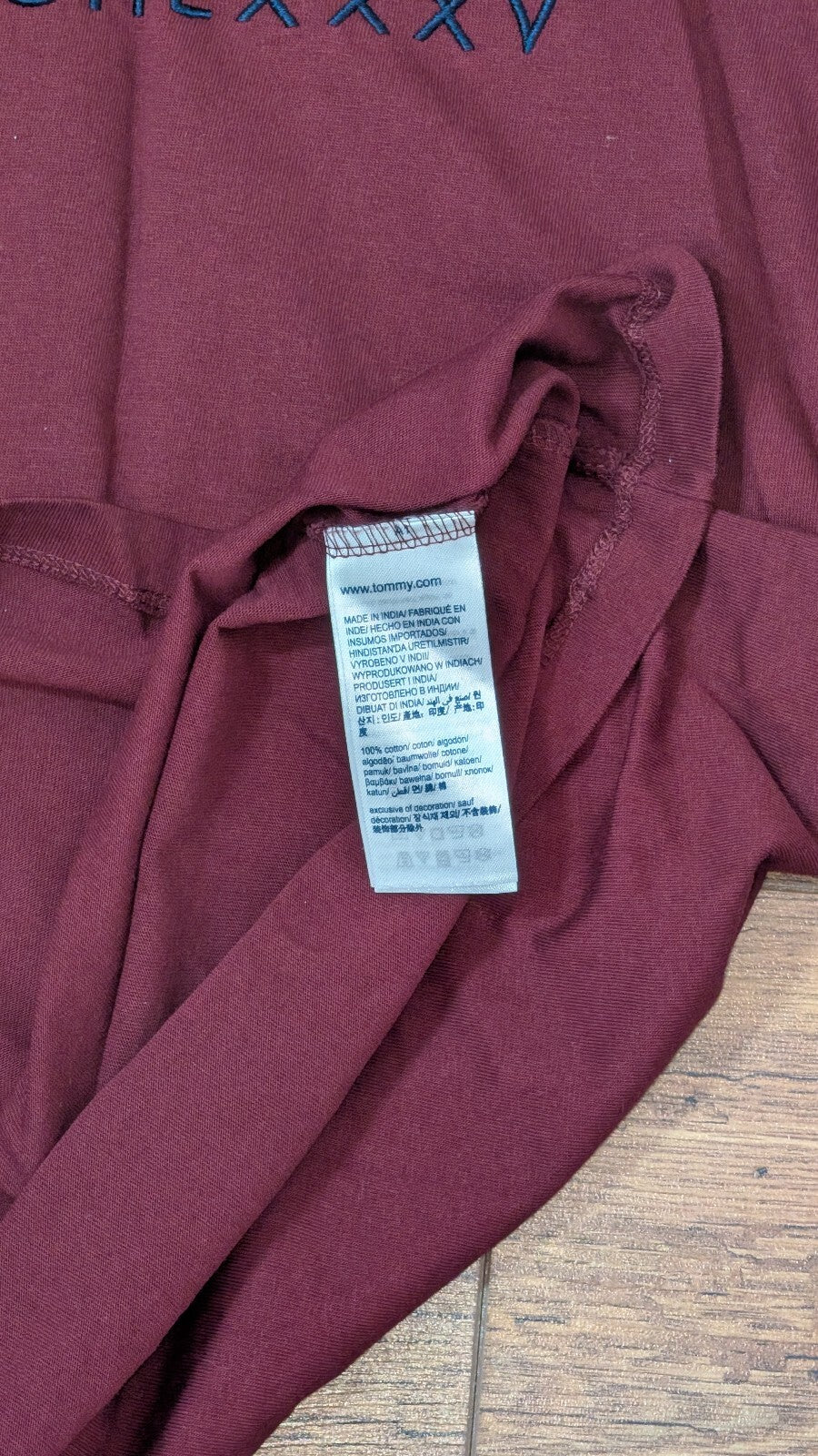 Tommy Hilfiger Men's T Shirt - Burgundy - Size XL