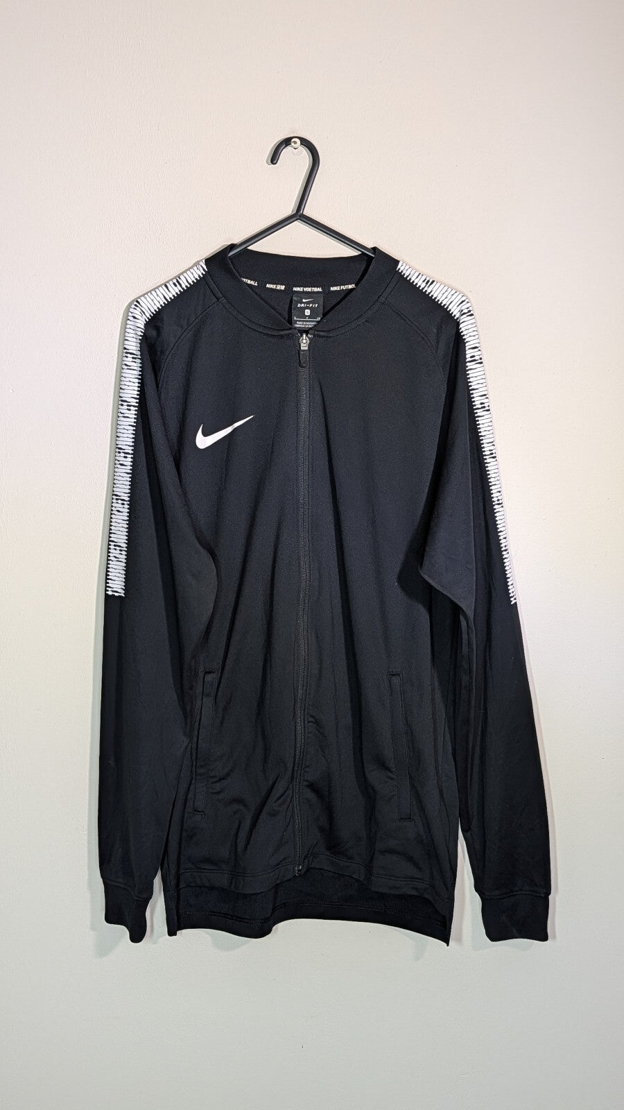 Nike Men's Jacket - Black - Size Small