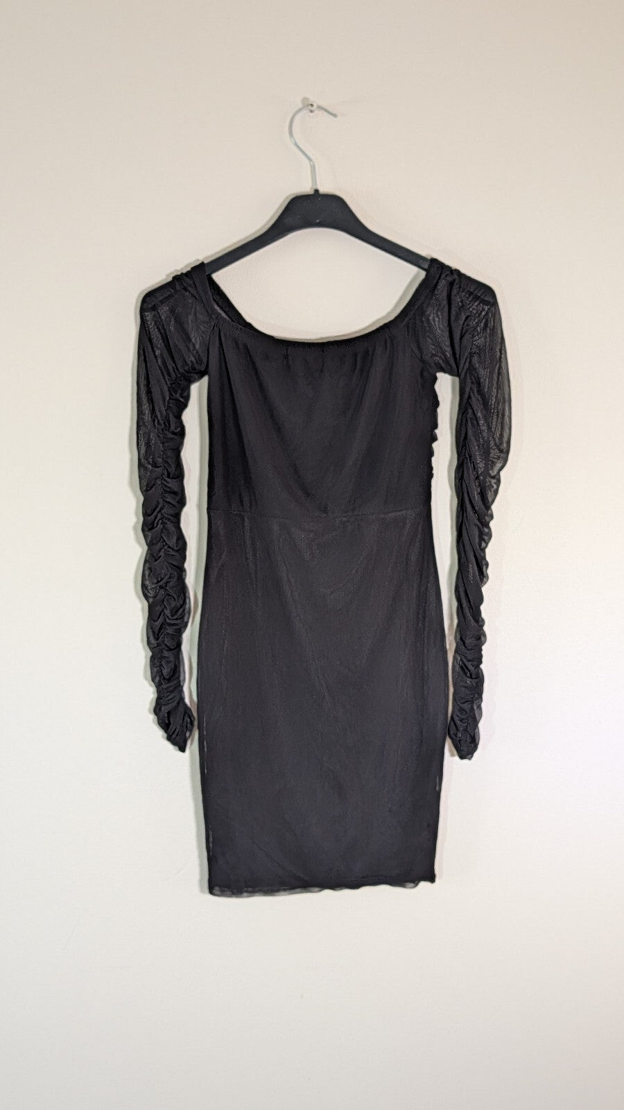 Pretty Little Thing Women's Dress - Black - Size 6