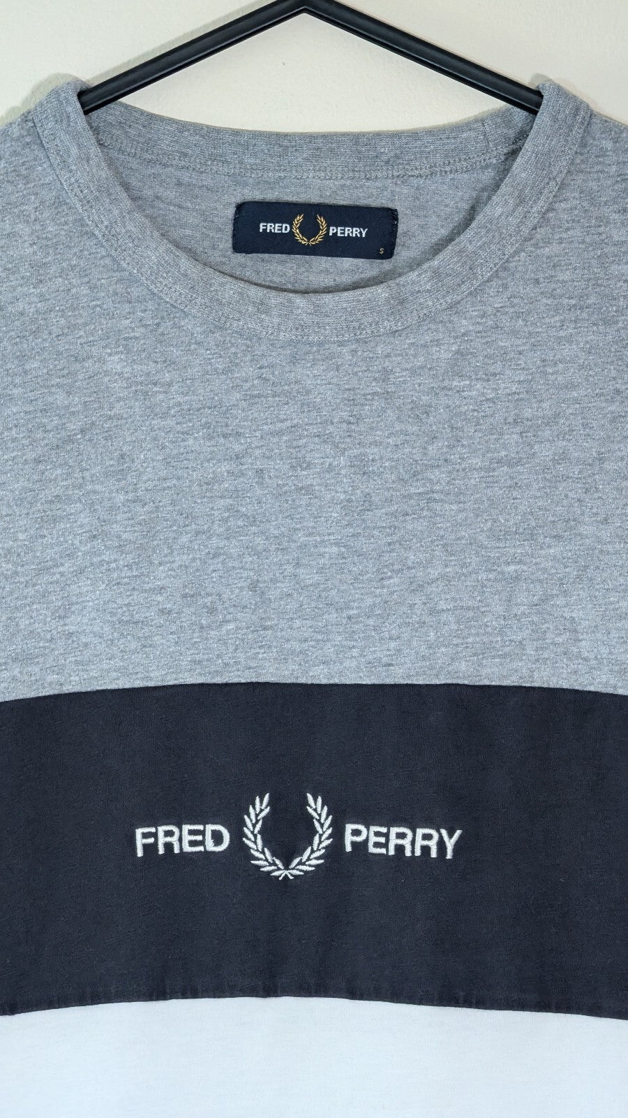 Fred Perry Men's T Shirt - White - Size Small