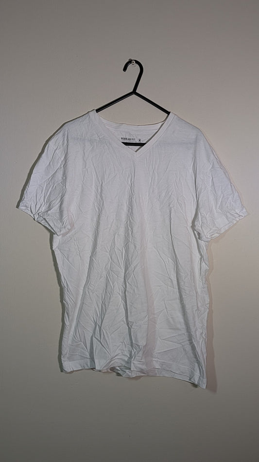 Peacocks Women's T Shirt - White - Size Medium