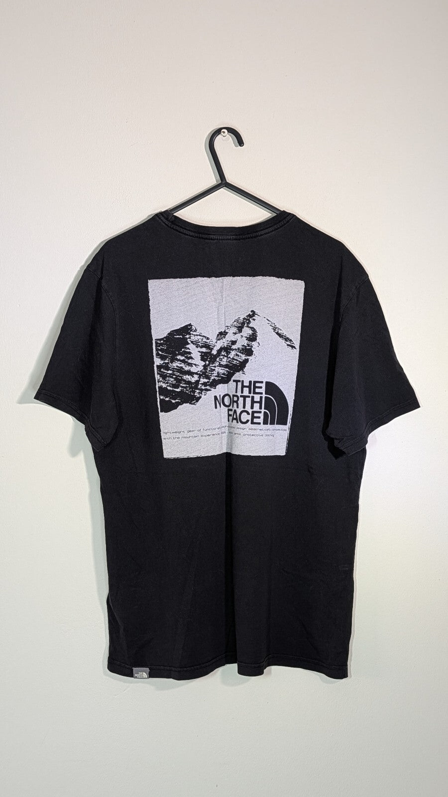 The North Face Men's T Shirt - Black - Size Medium