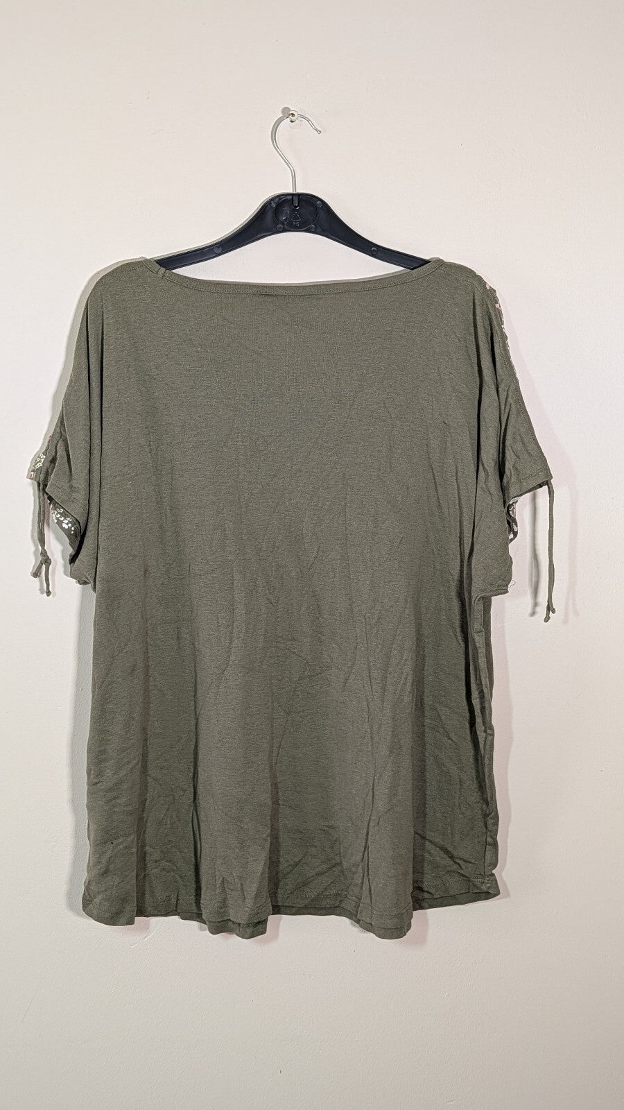 Bonmarche Women's T Shirt - Khaki - Size 22