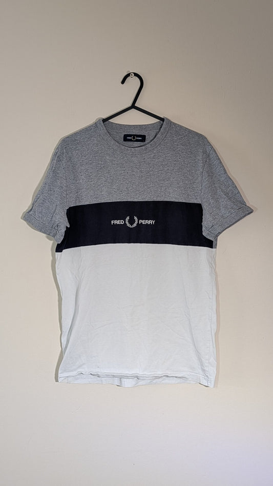 Fred Perry Men's T Shirt - White - Size Small