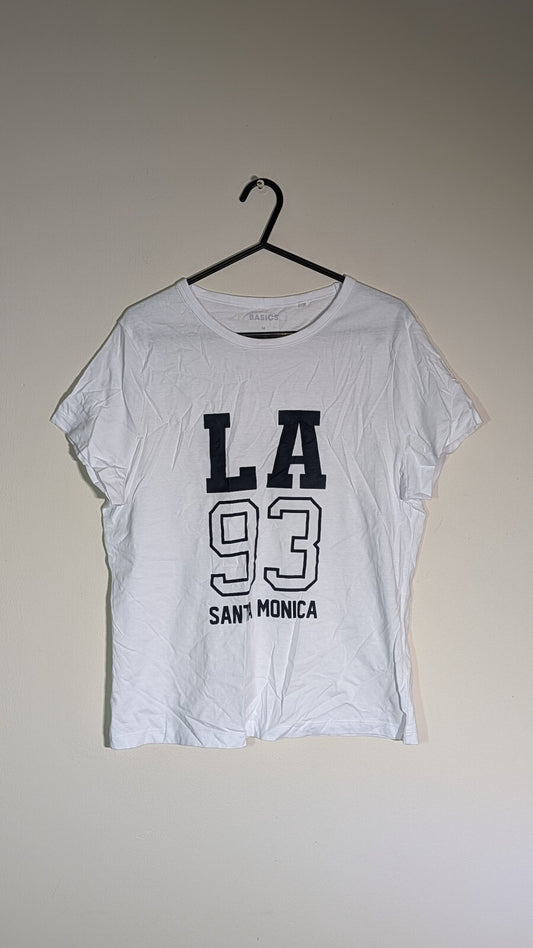 Basics Women's T Shirt - White - Size Medium