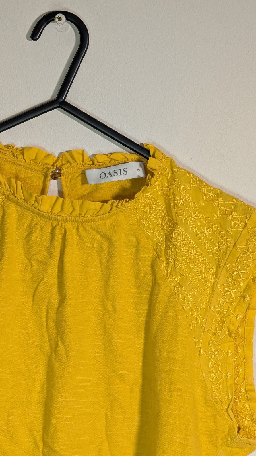 Oasis Women's T Shirt - Yellow - Size Medium