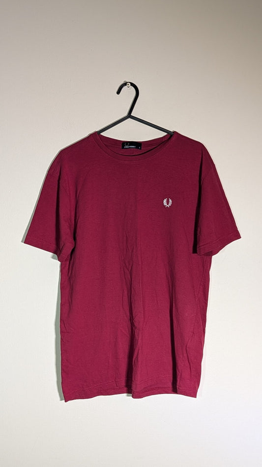 Fred Perry Men's T Shirt - Red - Size Small
