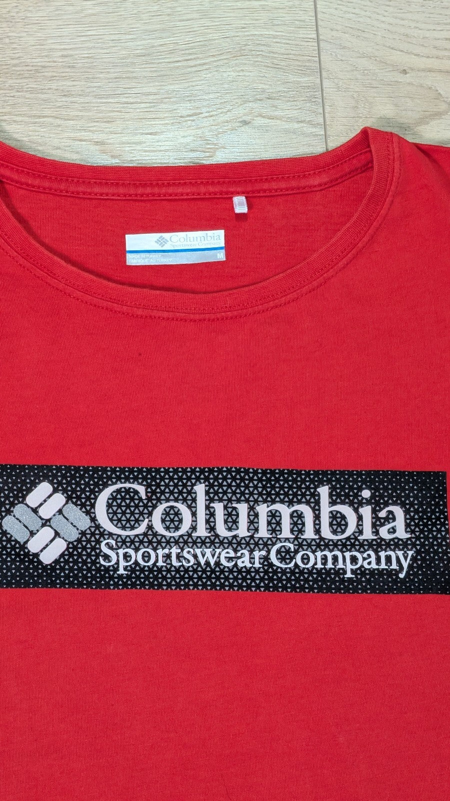 Columbia Men's T Shirt - Red - Size Medium