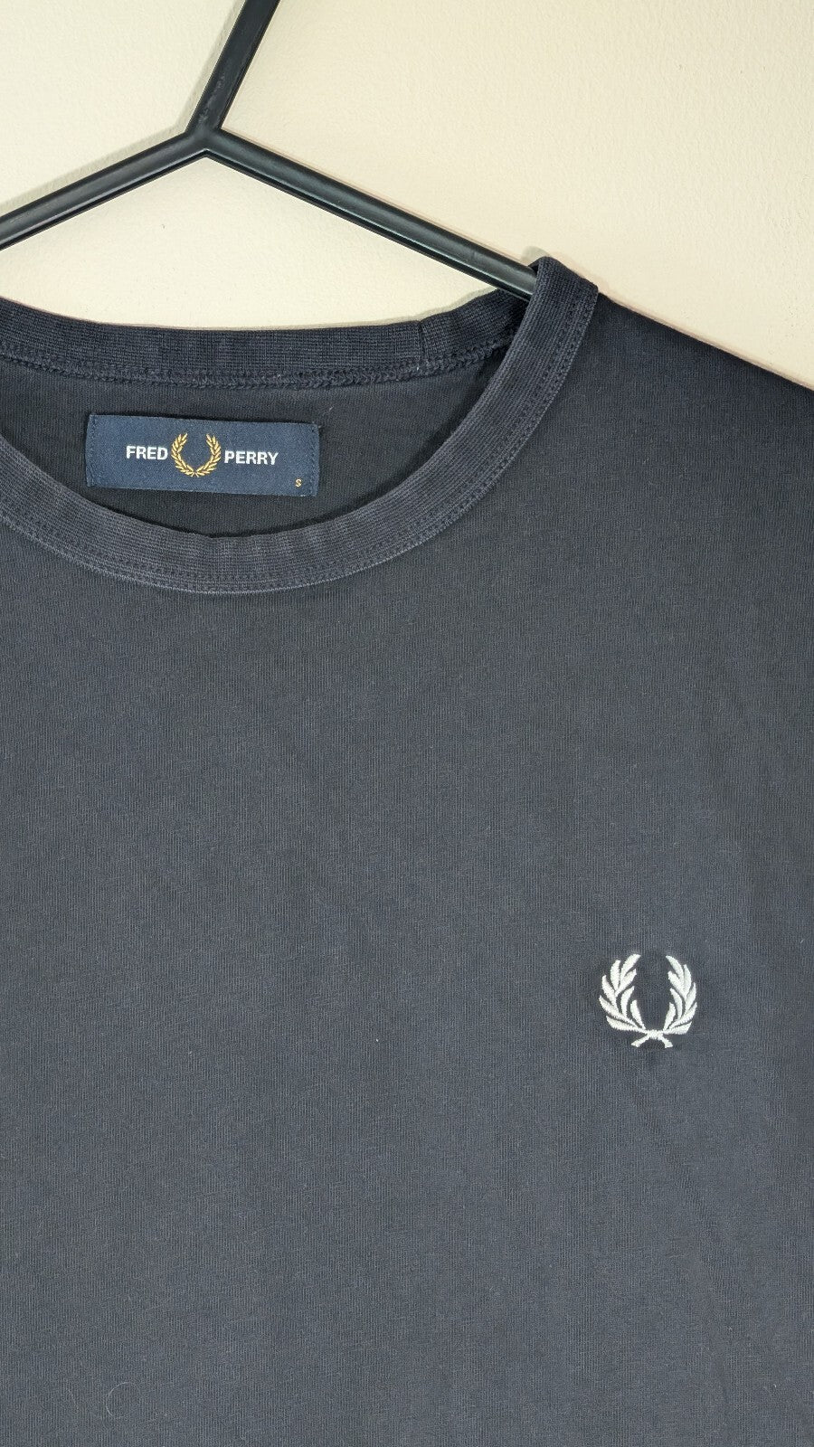 Fred Perry Men's T Shirt - Navy - Size Small