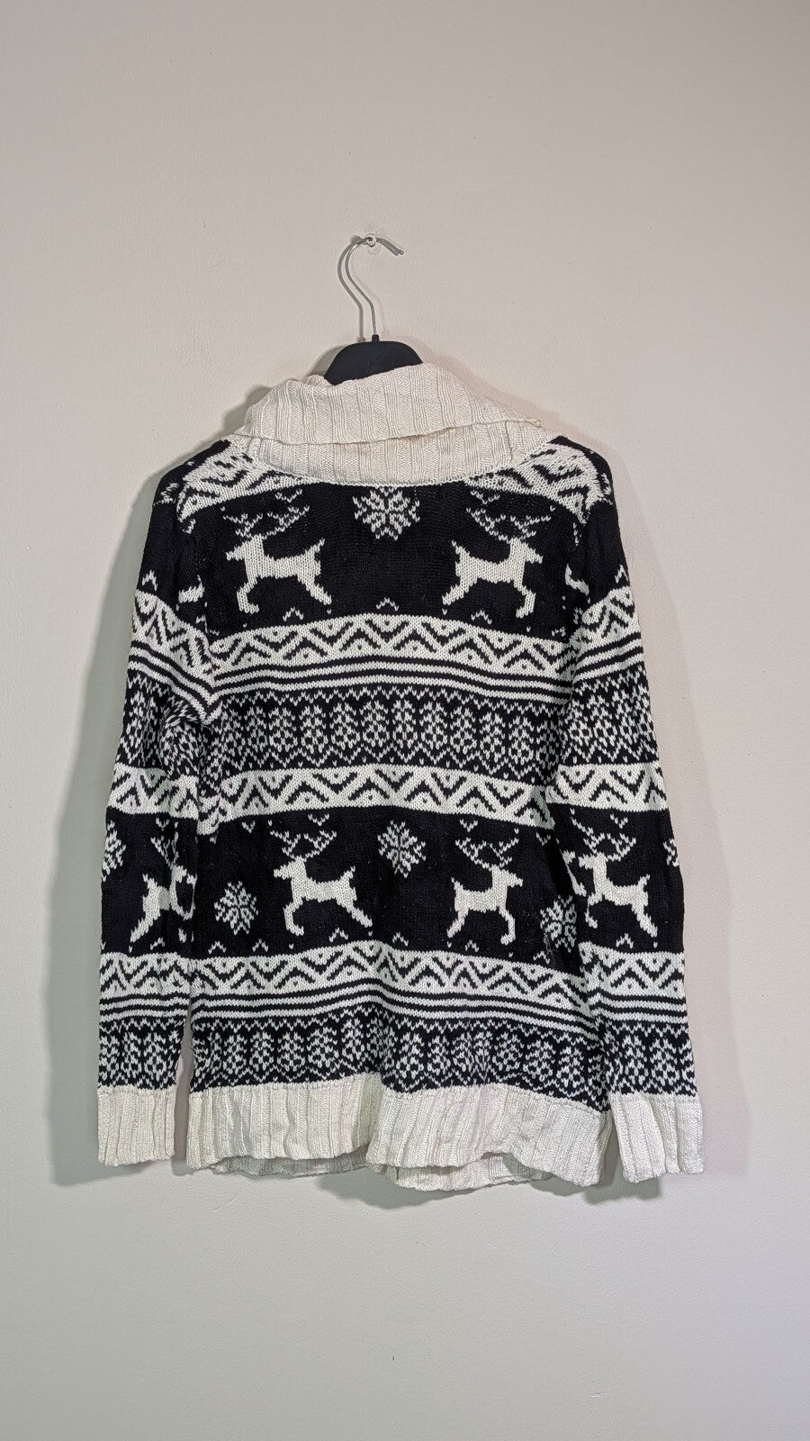 Forever 21 Women's Christmas Cardigan - White - Size Small