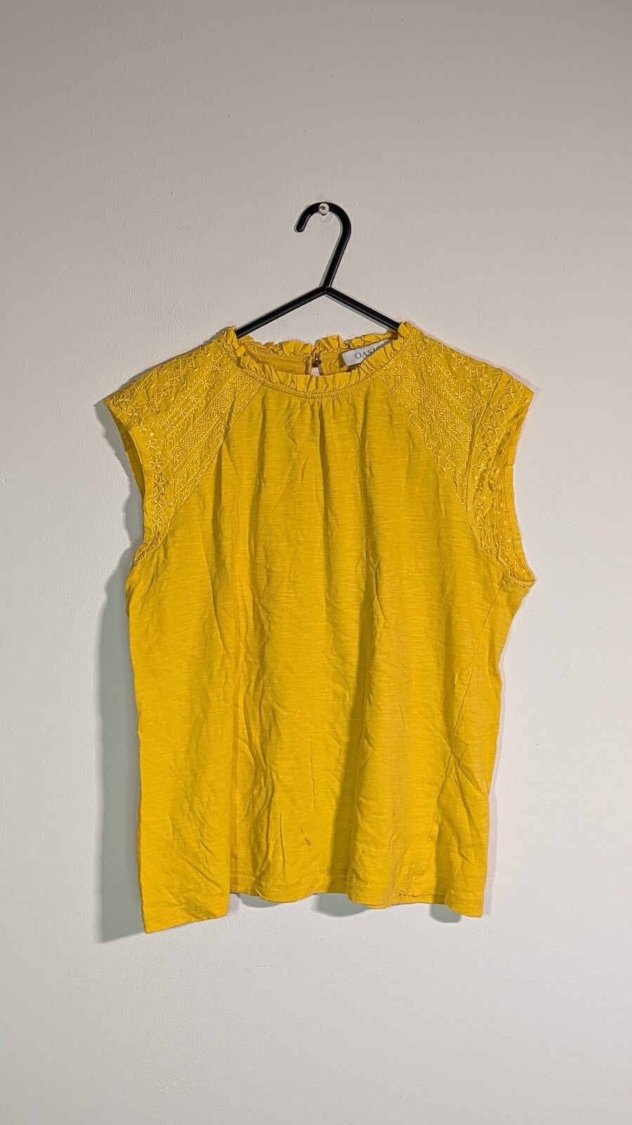 Oasis Women's T Shirt - Yellow - Size Medium