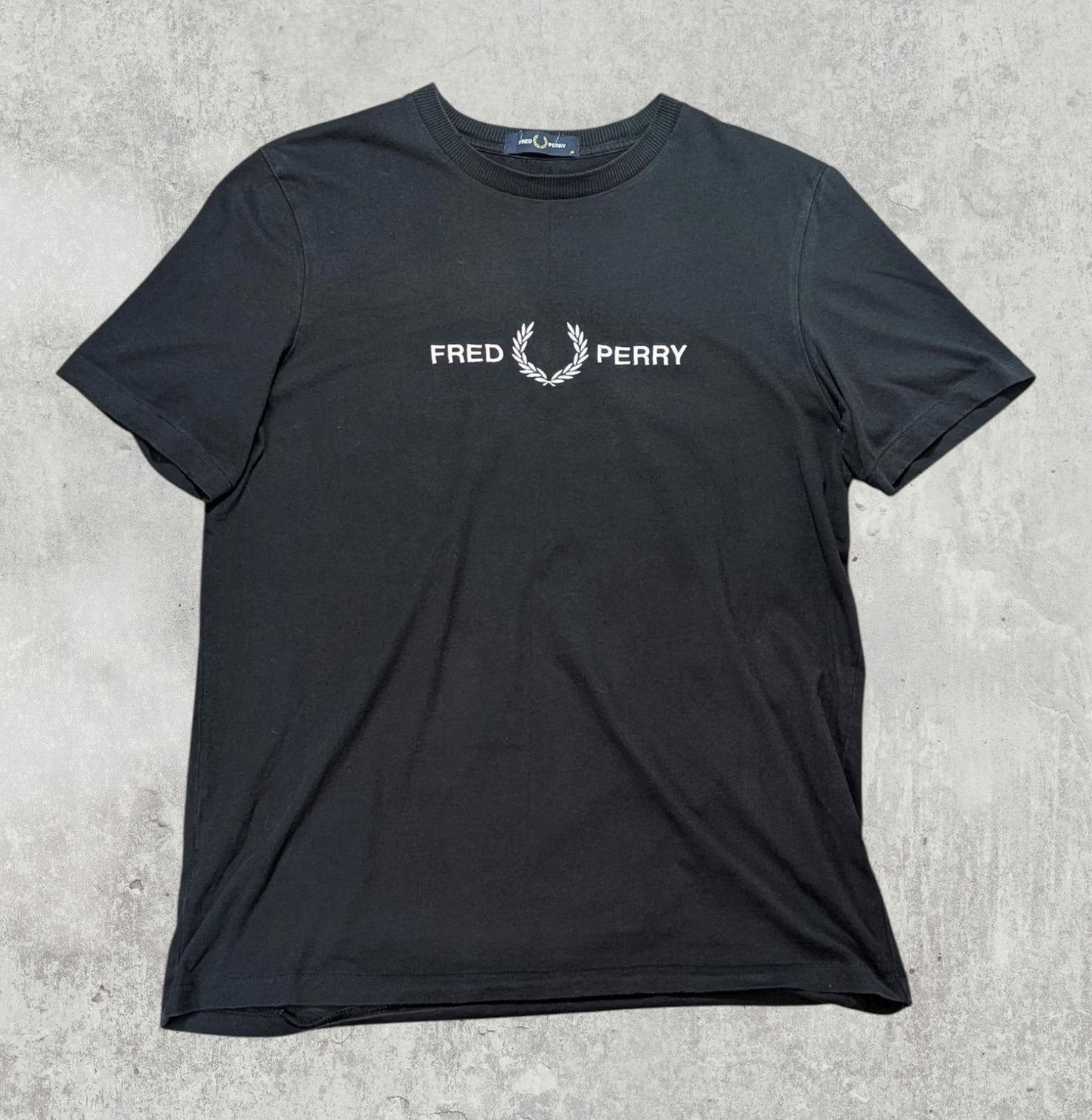 Fred Perry Men's T Shirt - Black - Size Medium