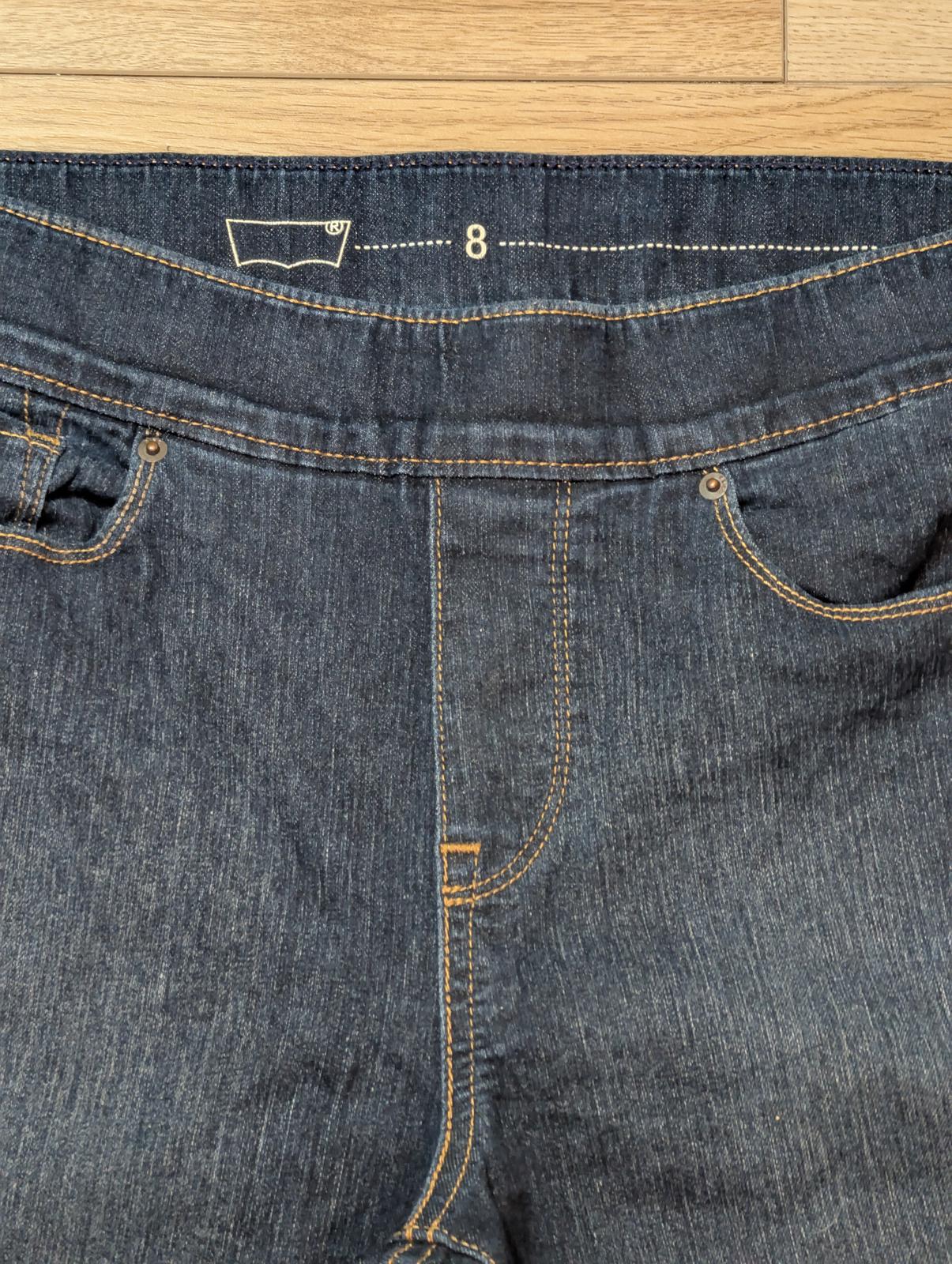 Levi's Women's Straight Jeans - Blue - Size 29W 32L
