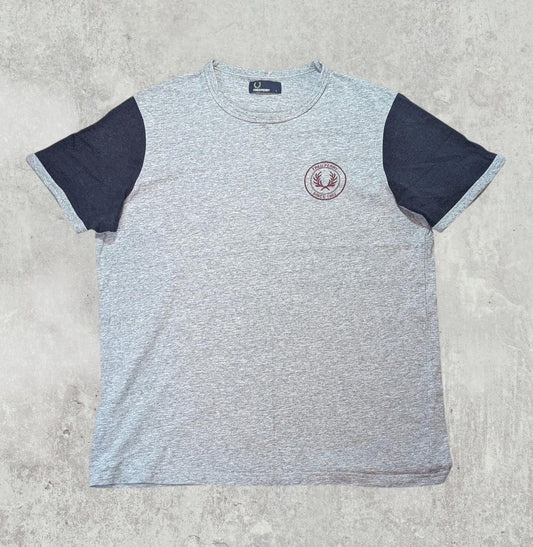 Fred Perry Men's T Shirt - Grey - Size Large