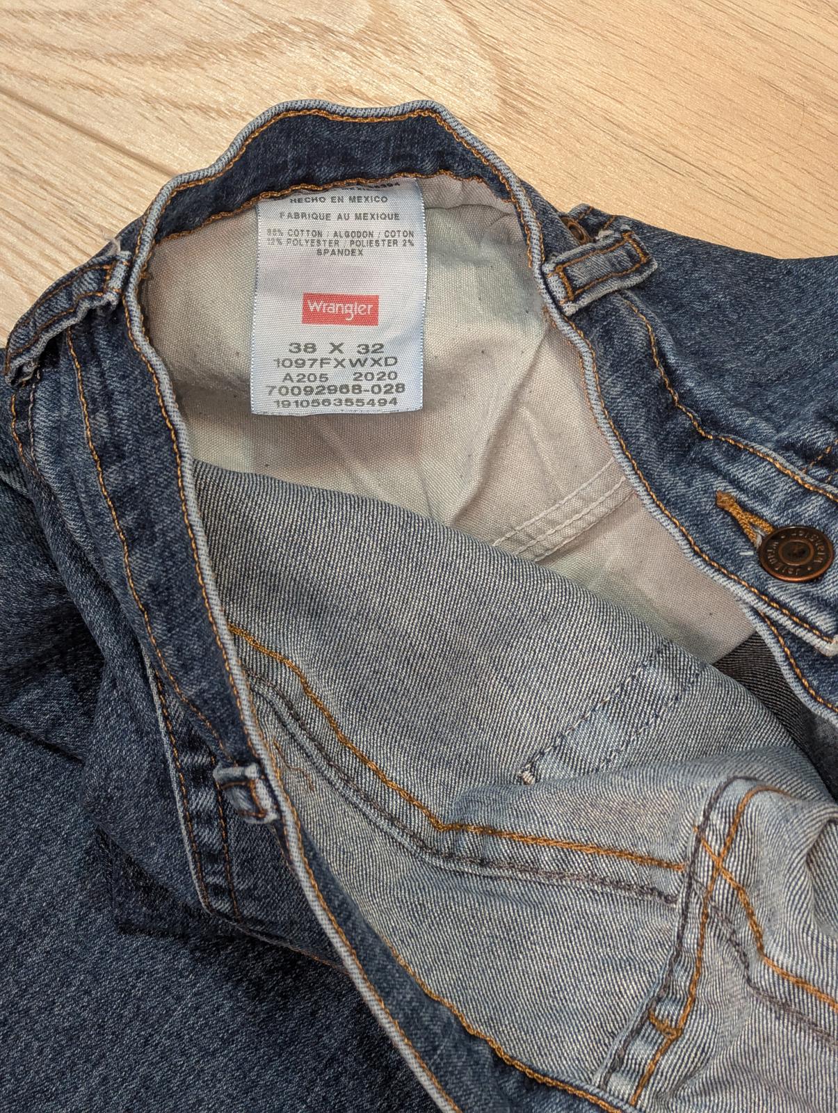 Wrangler Men's Straight Jeans - Blue - Size 38W 32L