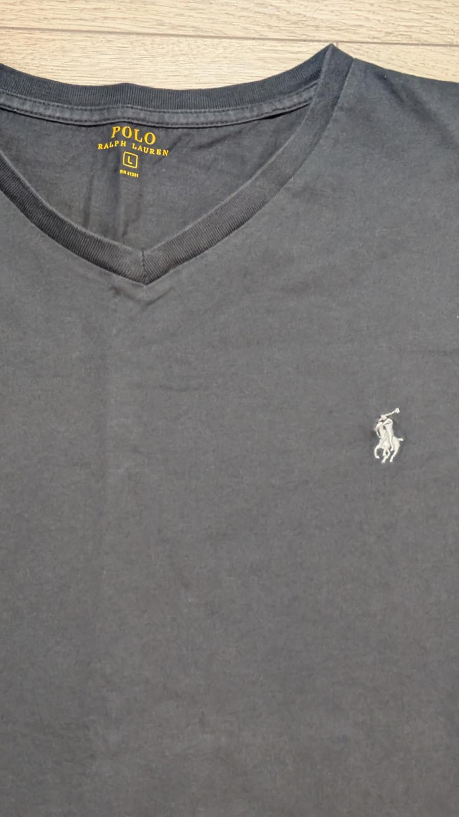 Ralph Lauren Men's V Neck T Shirt - Grey - Size Large