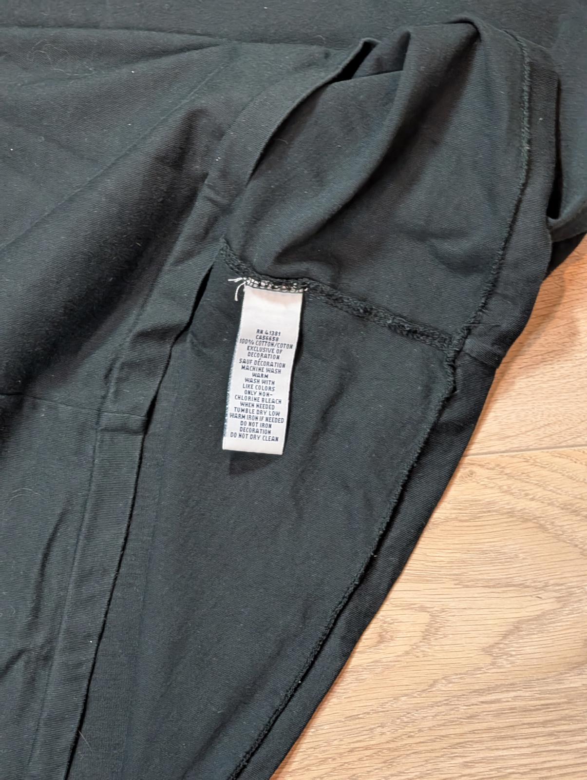 Ralph Lauren Men's V Neck T Shirt - Black - Size Medium