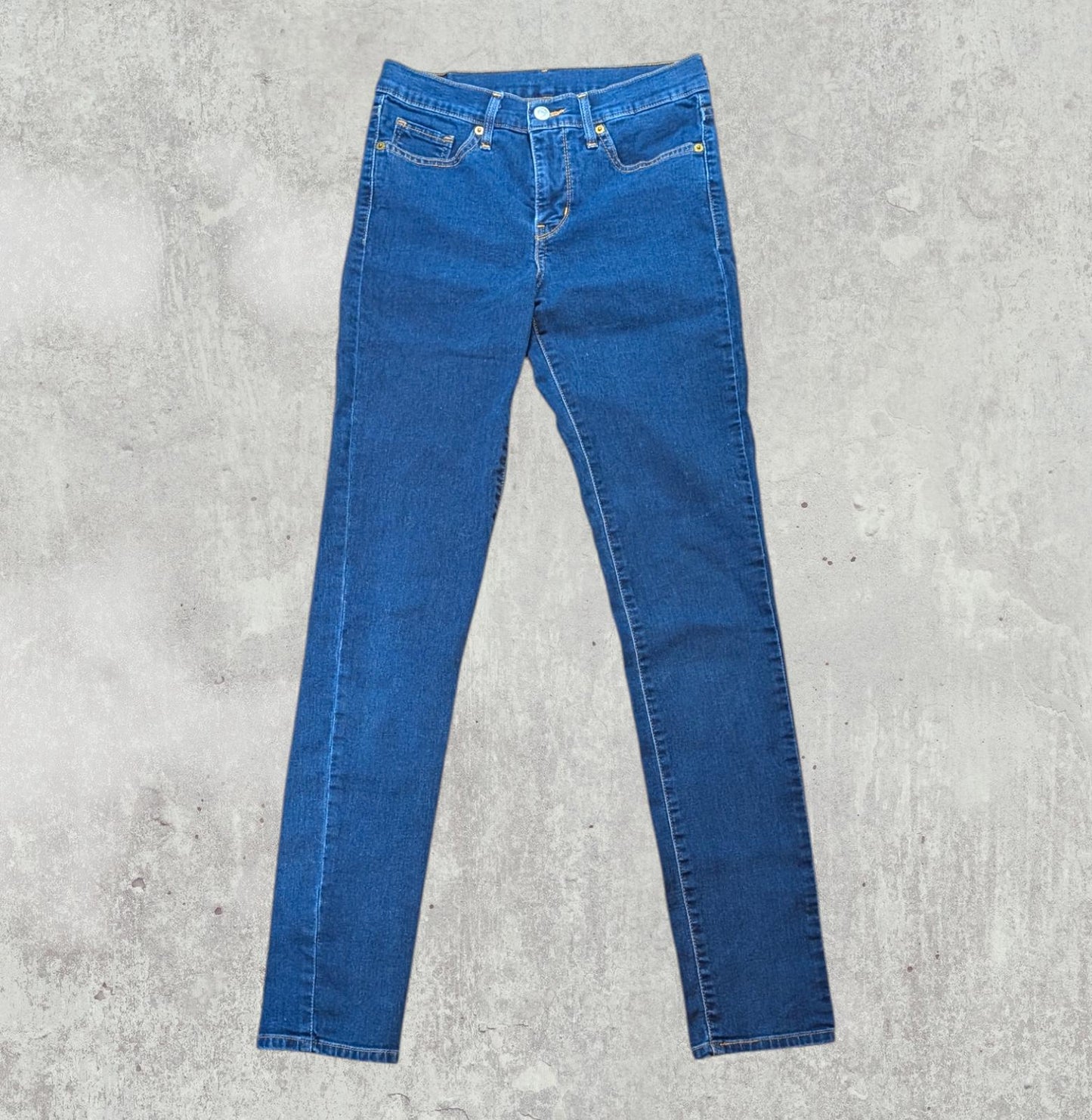 Levi's Women's Skinny Jeans - Blue - Size 28W 32L