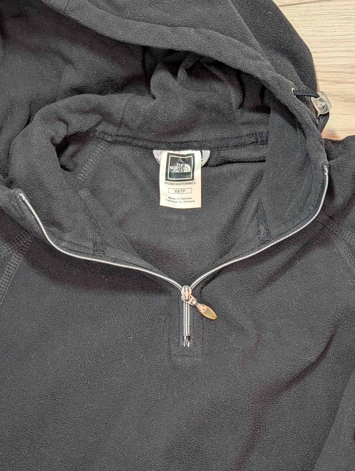 The North Face Women's TKA 100 1/4 Zip Jumper - Black - Size XS