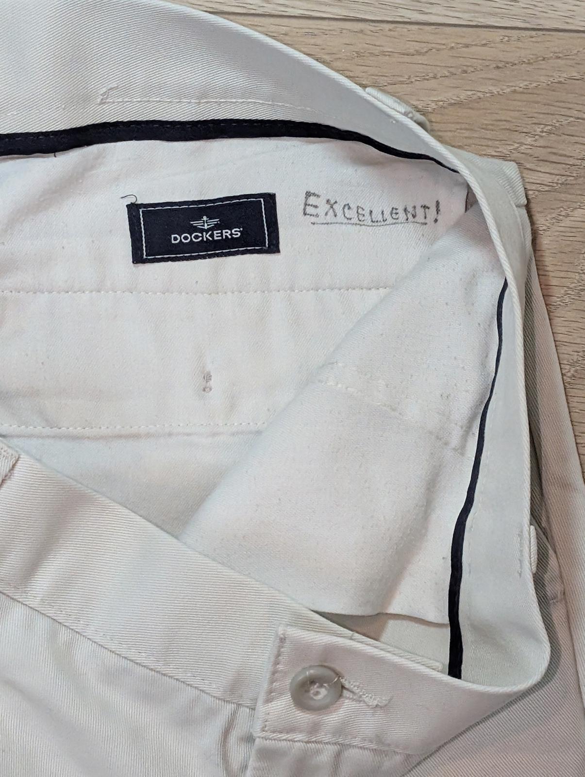 Dockers Men's Chino Trousers - Beige - Size 34W 29L